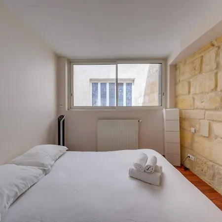 Apartment Spacious, Quiet Flat In The Heart Of *