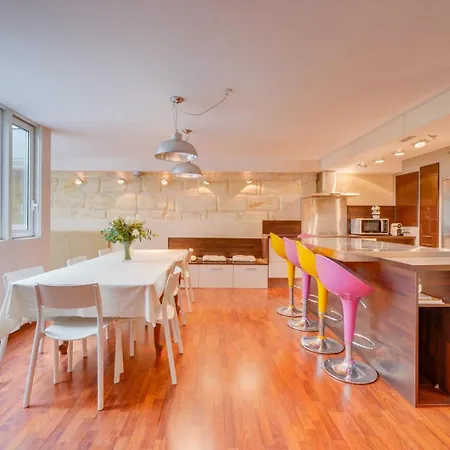 Spacious, Quiet Flat In The Heart Of شقة