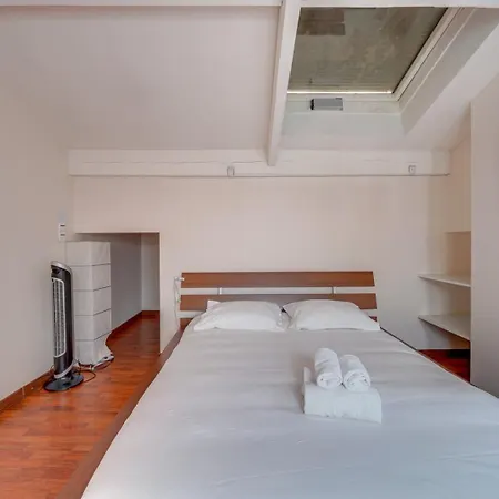 Spacious, Quiet Flat In The Heart Of Apartment *