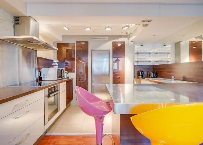 Spacious, Quiet Flat In The Heart Of * Bordeaux